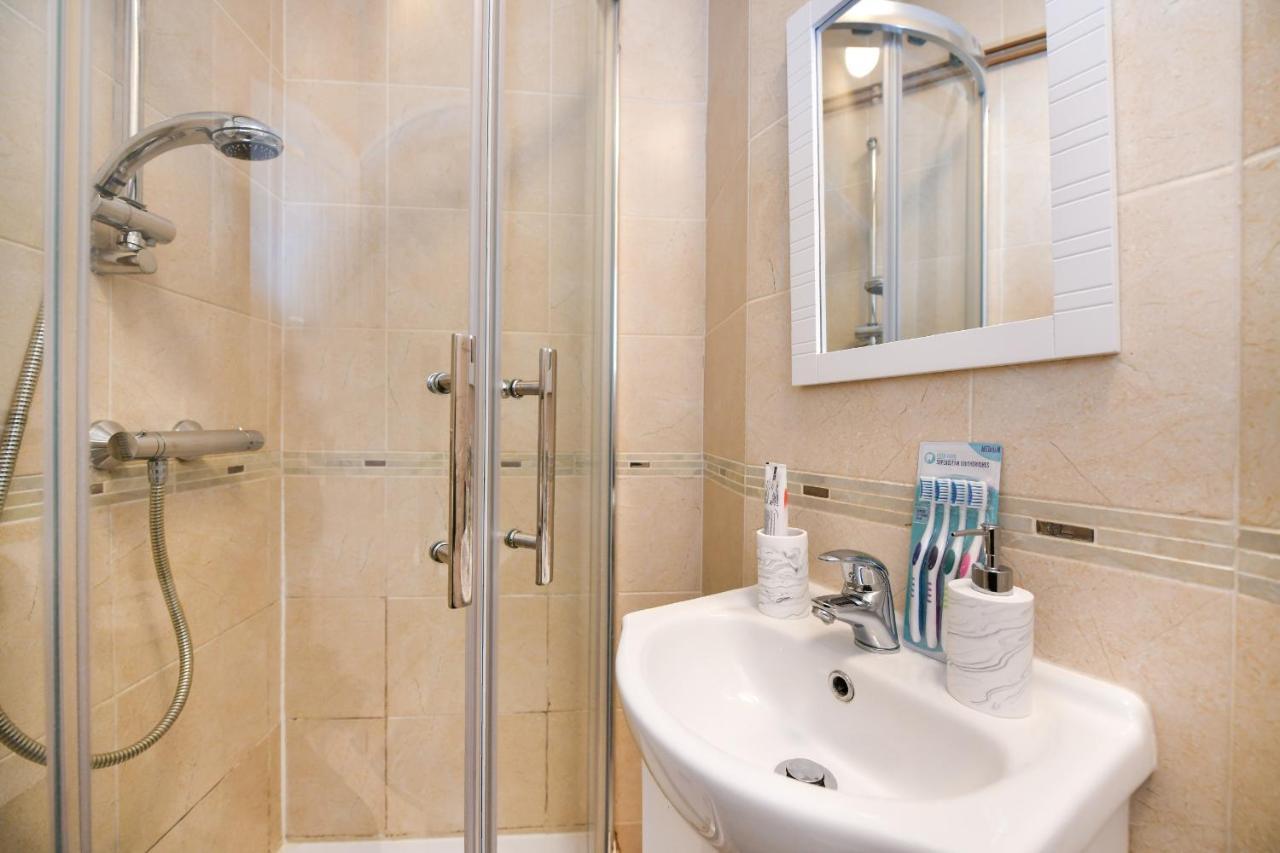 Beautiful Accommodation Near Reading City Centre Oda fotoğraf